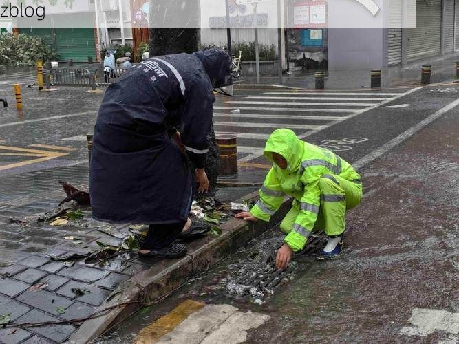 【广州：南国湿热季风下的城中村防疫战】