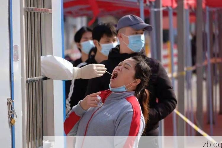 三亚：热带旅游枢纽的疫情压力测试