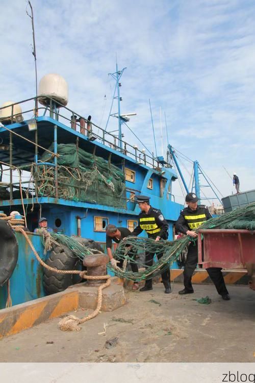 石狮：沿海商贸枢纽的疫情防线与破防时刻