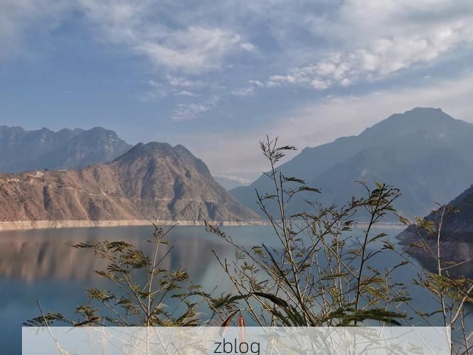 汉源县：大渡河峡谷中的零感染孤岛何以铸成？