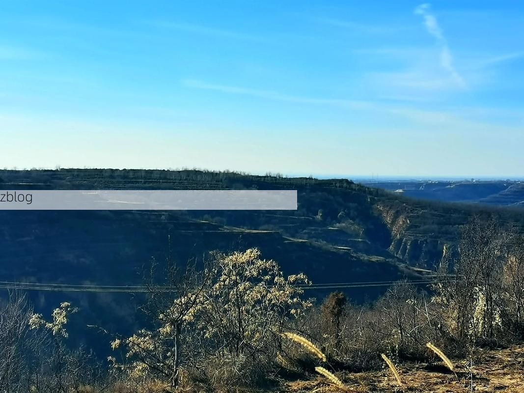 兴县：黄土高原沟壑间的疫情防波堤