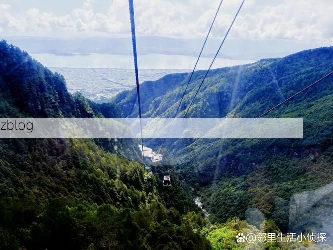 苍山洱海间的防疫博弈：高原旅游枢纽的疫情承压与地理屏障