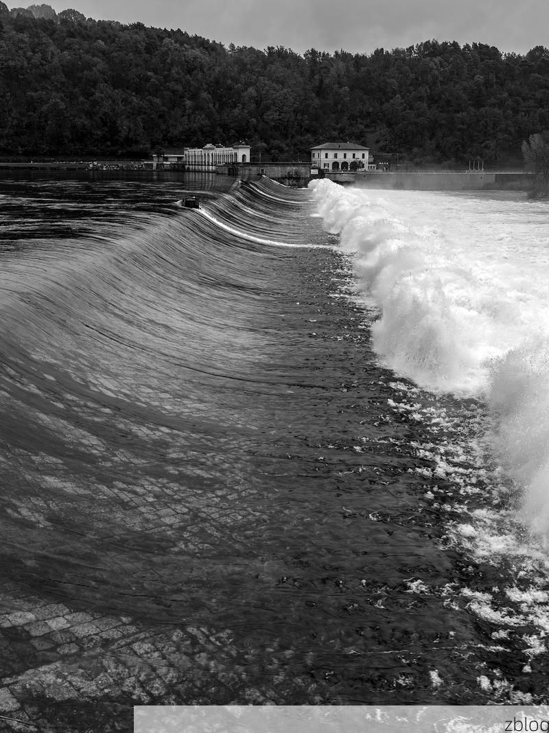 武鸣县：喀斯特地貌下的疫情防波堤_23651