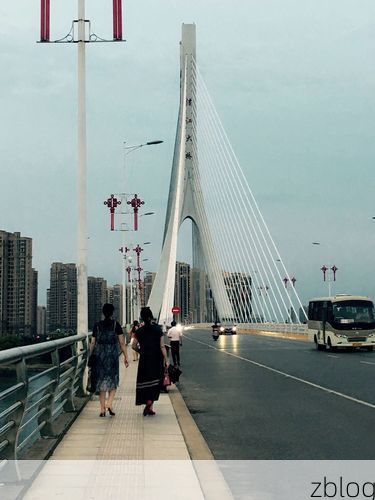 鹰潭市：信江流域交通枢纽的疫情防线与破防时刻